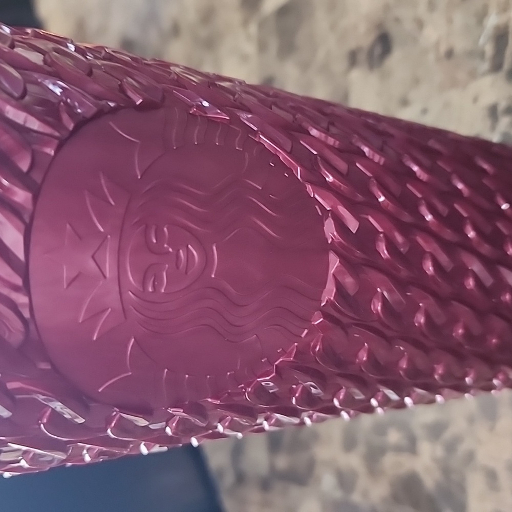 Raspberry Chain Textured Starbucks Tumbler with Straw - Picture 4 of 5